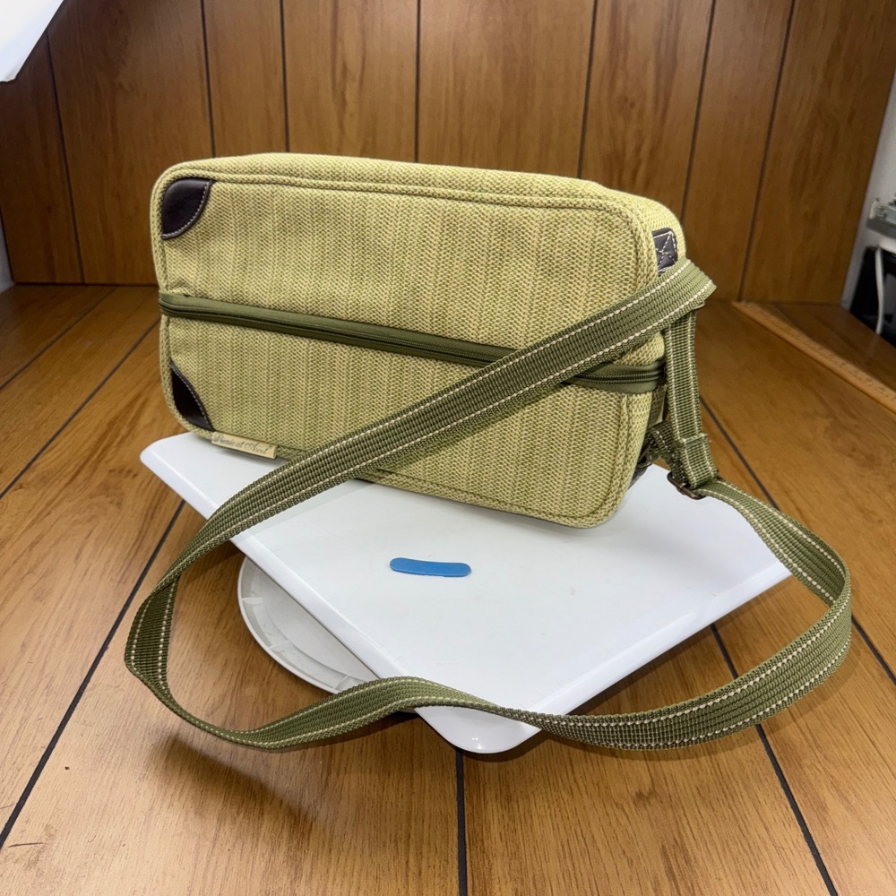 Picnic at Ascot Insulated 2 Bottle‎ Wine Carrier Bag Green Woven  Tote Stopper